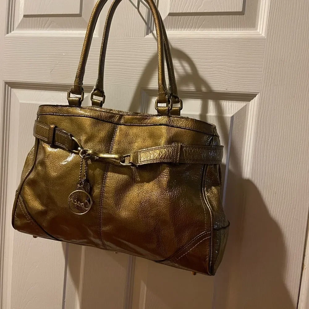 Coach patent leather Metallic Gold Shoulder Bag F15457 with gold tone accents